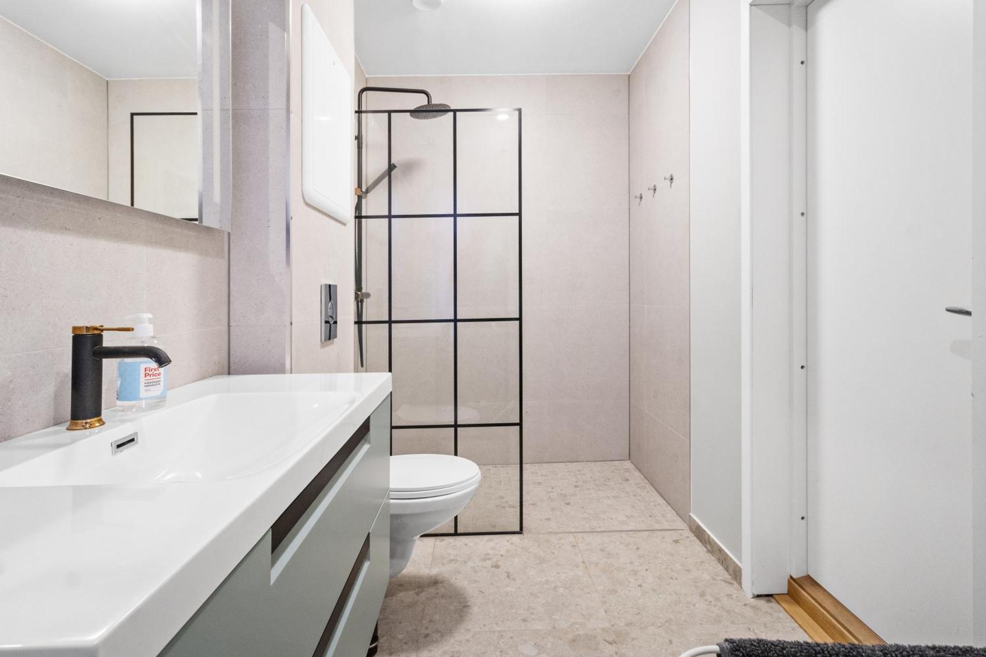 Elegant Urban Apartment Берген Экстерьер фото