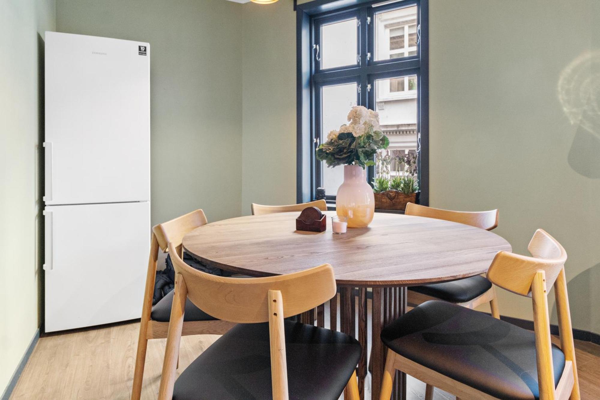 Elegant Urban Apartment Берген Экстерьер фото